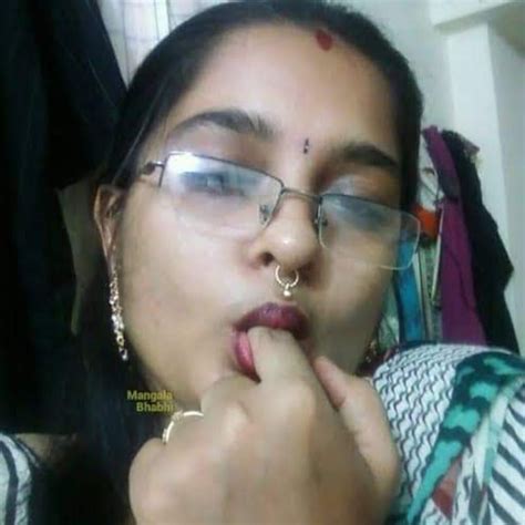 desi bhabhi showing pussy|Desi bhabhi showing pussy 